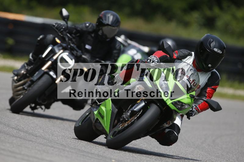 /Archiv-2024/29 12.06.2024 MOTO.CH Track Day ADR/Gruppe blau/Team